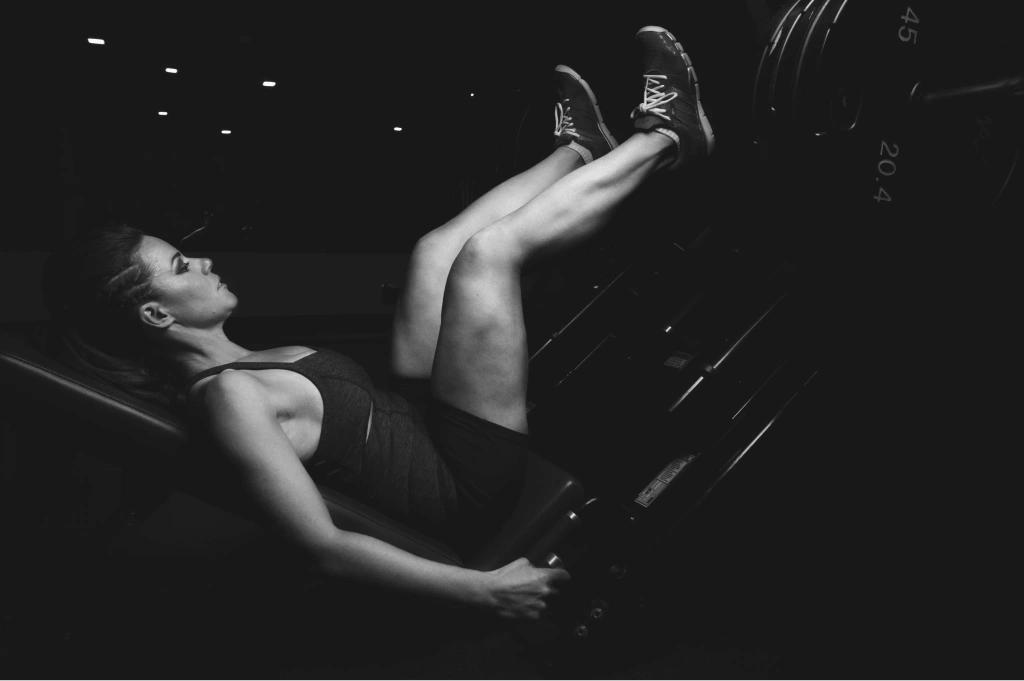 Leg press dans une capsule privée de Capsule Club